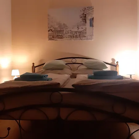 U Javoru 瓦恩斯多夫